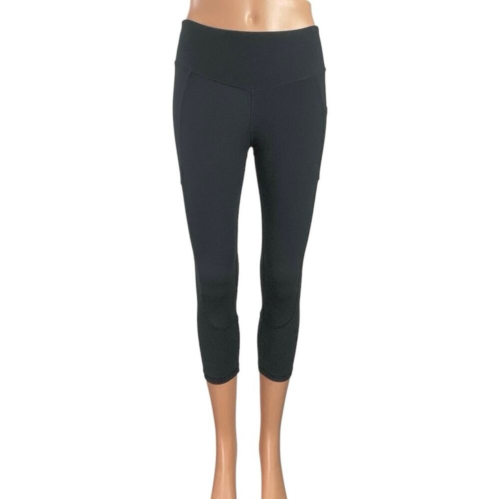 Aqua Women's Black Mid Rise Capri Cropped Yoga Athletic Leggings Pants Size S